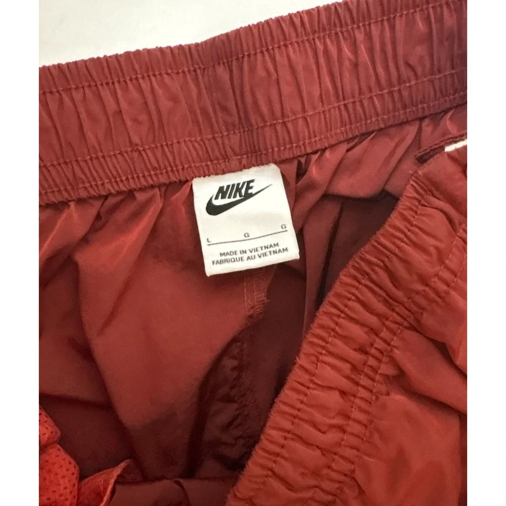 Nike Sportswear Style Essentials Men's Woven Unlined Tearaway Pants | Large - Picture 6 of 9